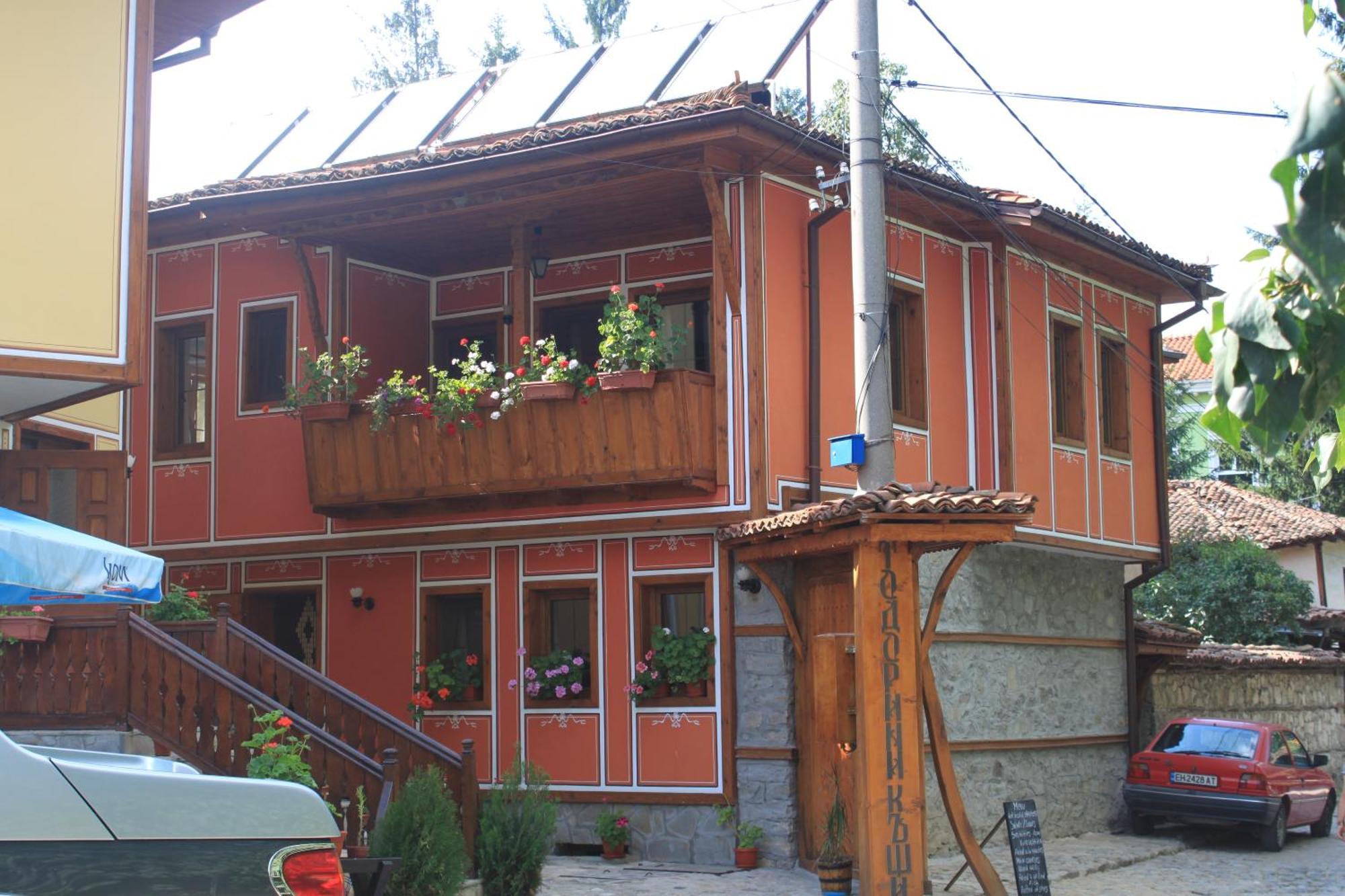 Guest House Todorini Kashti โคปริฟชทิทซา ภายนอก รูปภาพ