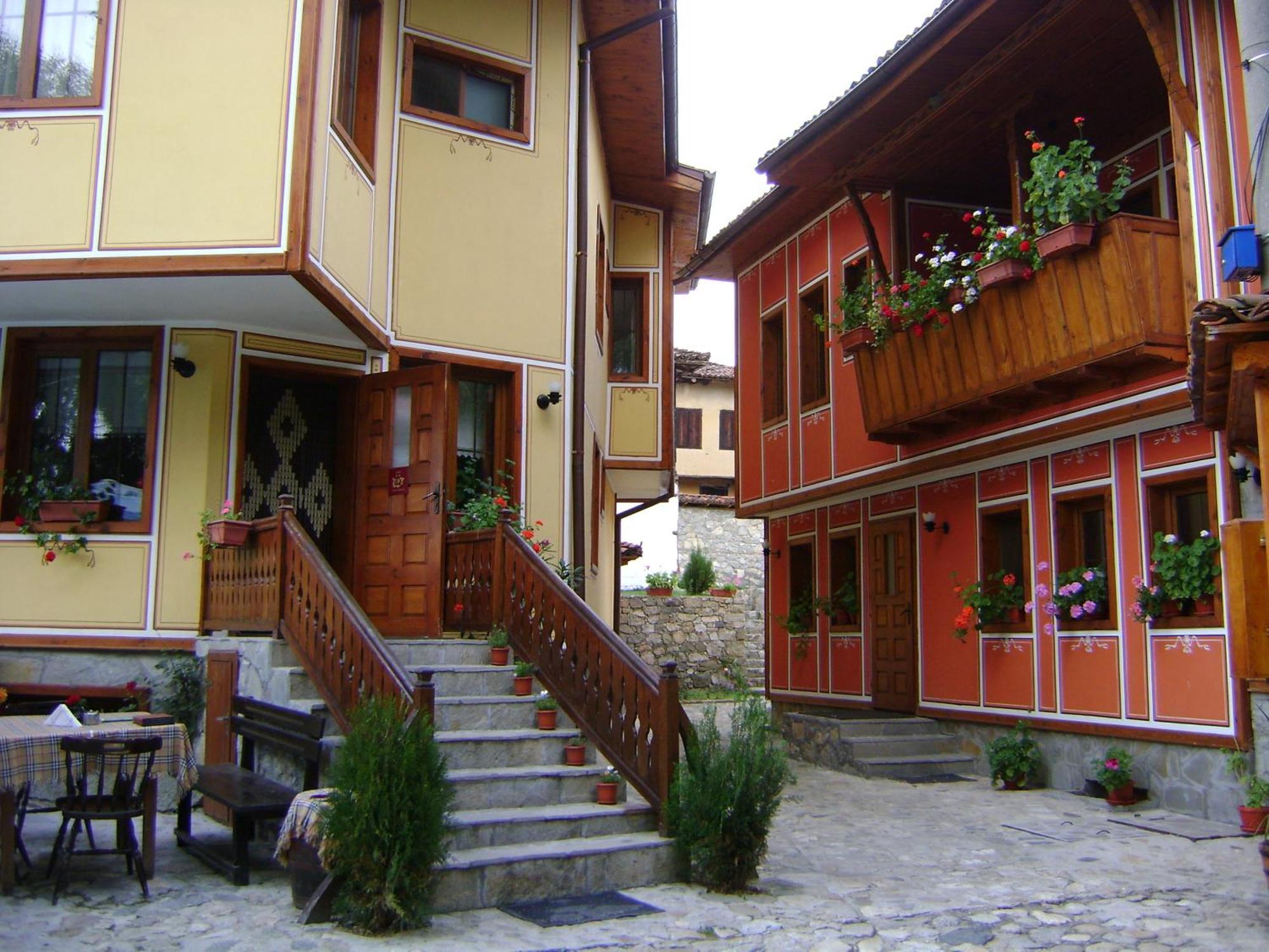 Guest House Todorini Kashti โคปริฟชทิทซา ภายนอก รูปภาพ