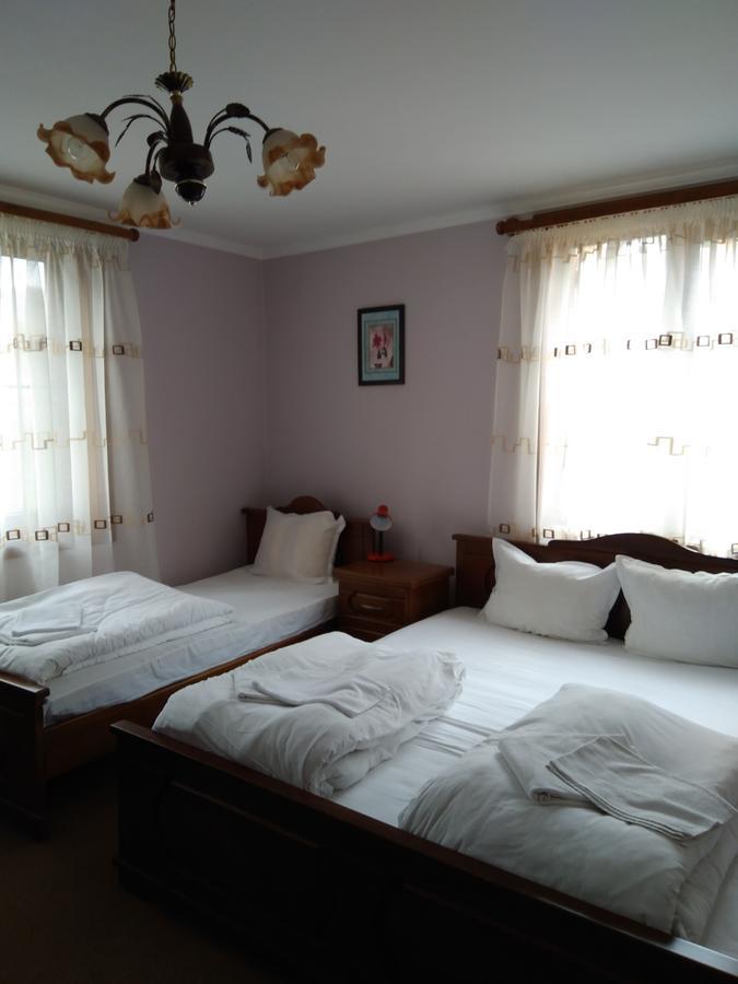 Guest House Todorini Kashti โคปริฟชทิทซา ภายนอก รูปภาพ